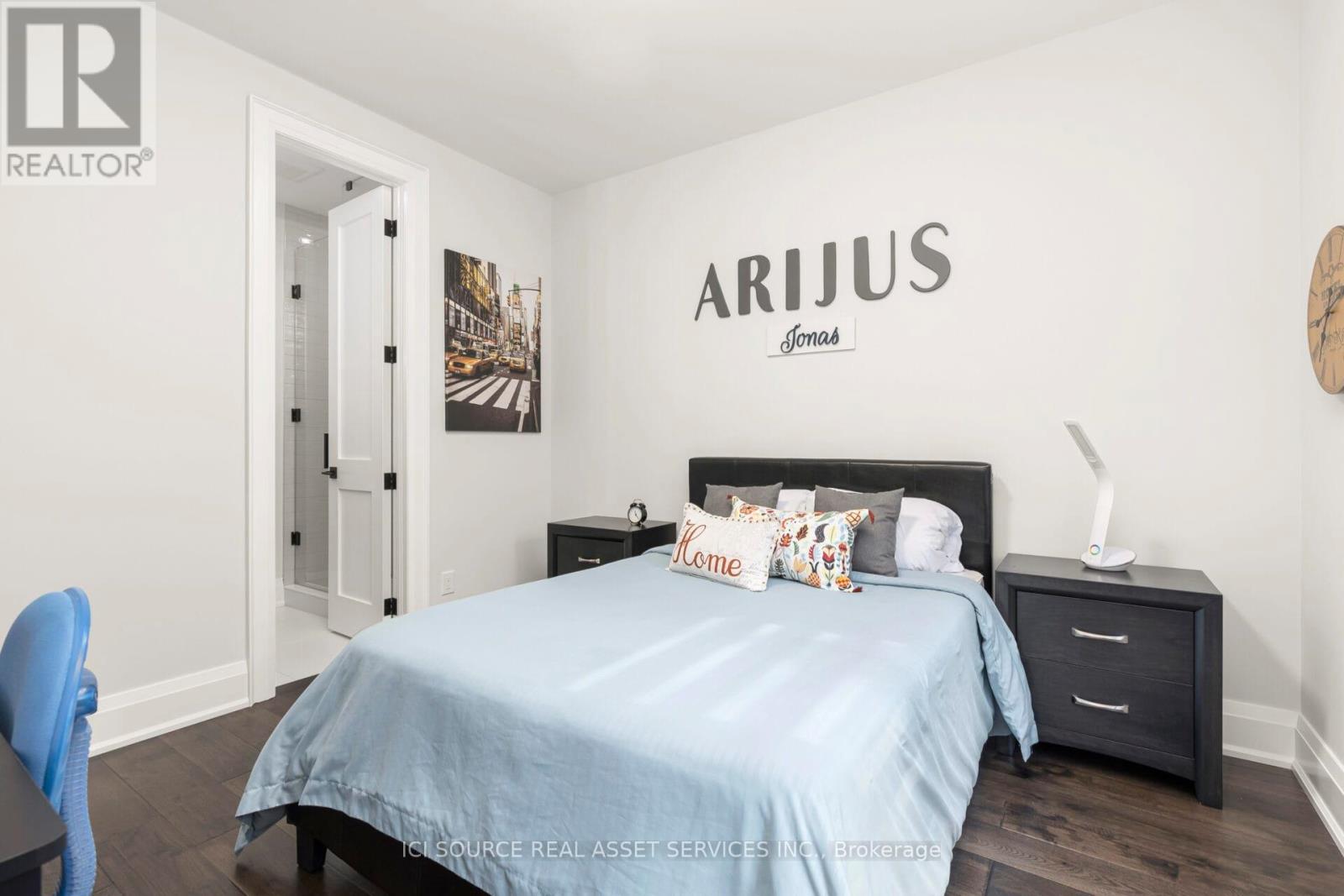 51 Cynthia Road, Toronto, Ontario  M6N 2P8 - Photo 12 - W12544502