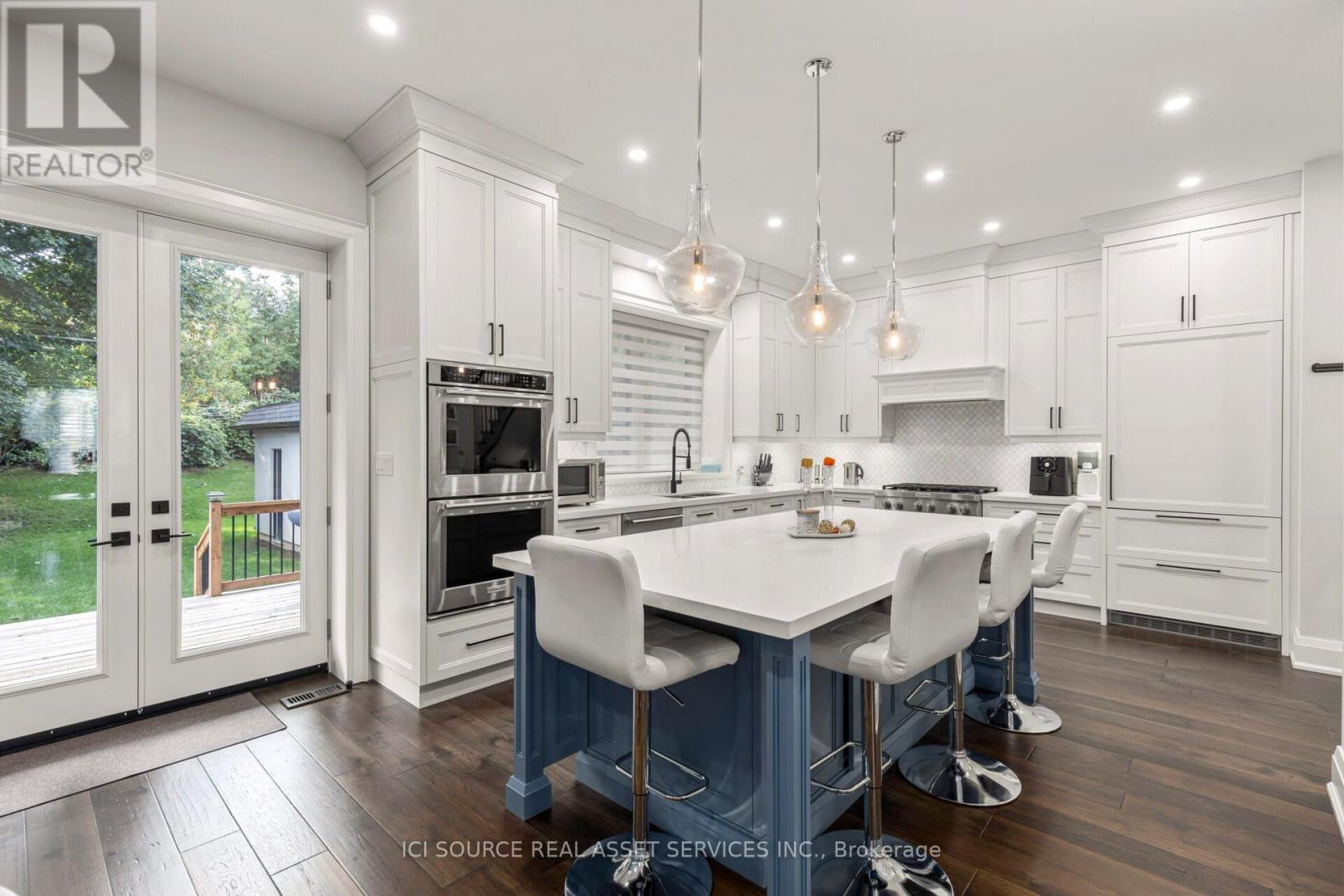 51 Cynthia Road, Toronto, Ontario  M6N 2P8 - Photo 2 - W12544502