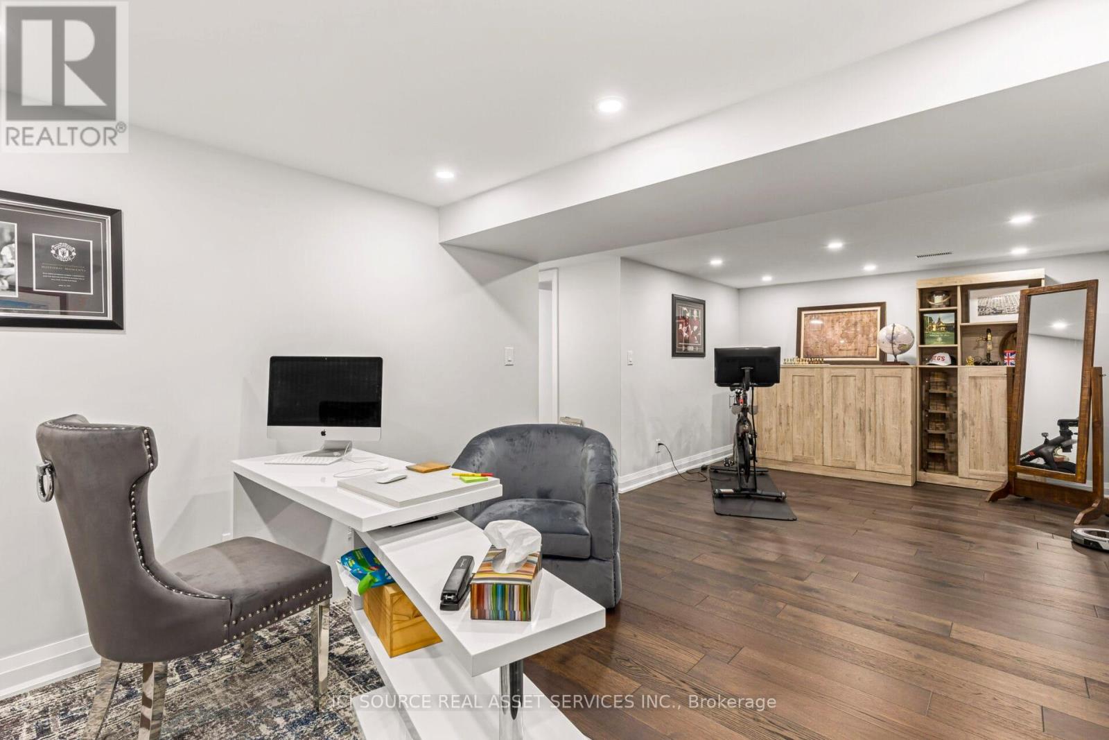 51 Cynthia Road, Toronto, Ontario  M6N 2P8 - Photo 21 - W12544502