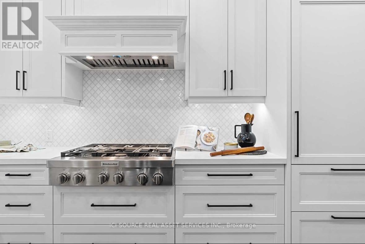 51 Cynthia Road, Toronto, Ontario  M6N 2P8 - Photo 5 - W12544502