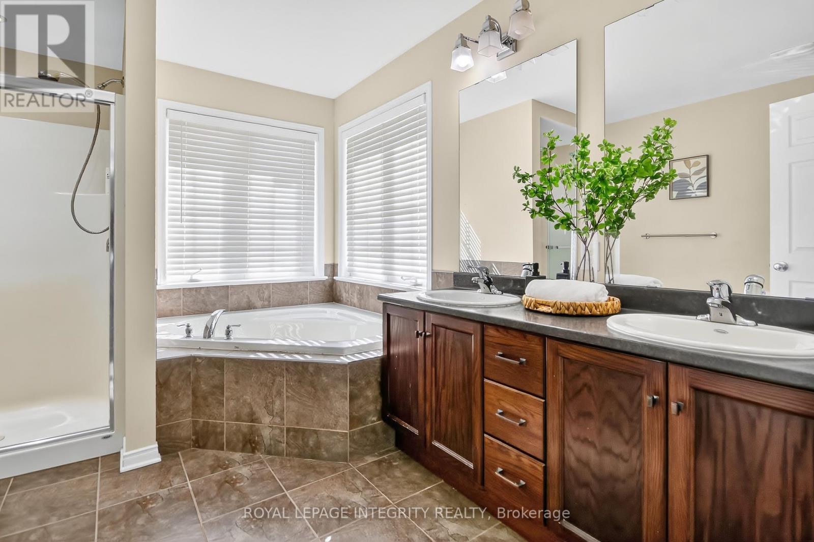 347 Tucana Way, Ottawa, Ontario  K2J 0Z8 - Photo 27 - X12445506