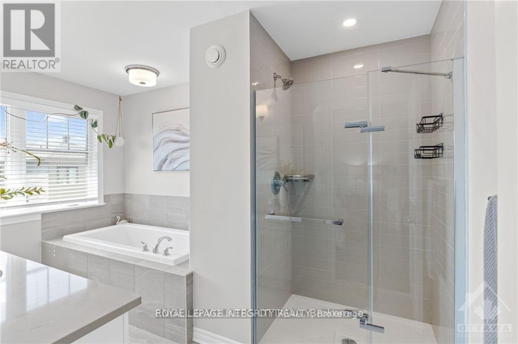 165 Angelonia Crescent, Ottawa, Ontario  K1T 0Y5 - Photo 11 - X12445578