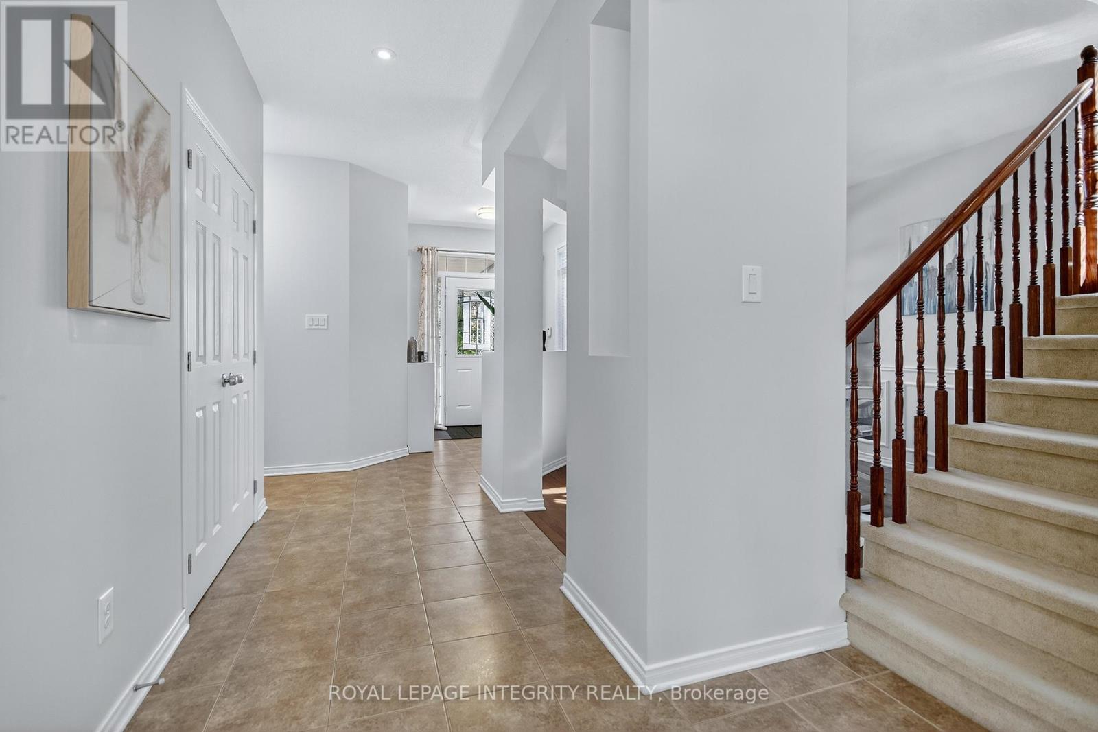 347 Tucana Way, Ottawa, Ontario  K2J 0Z8 - Photo 8 - X12445506