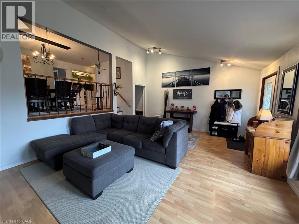 24 Woodhouse Avenue, Port Dover, Ontario N0A 1N8 - Photo 6 - 40787894