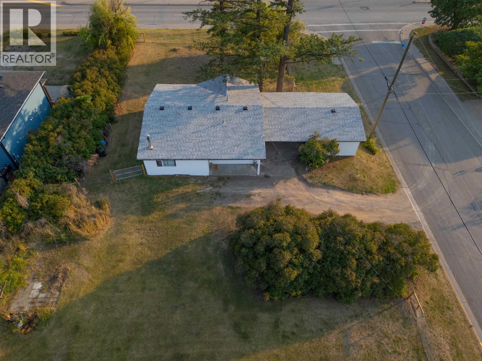 2020 N MACKENZIE AVENUE, Williams Lake, British Columbia