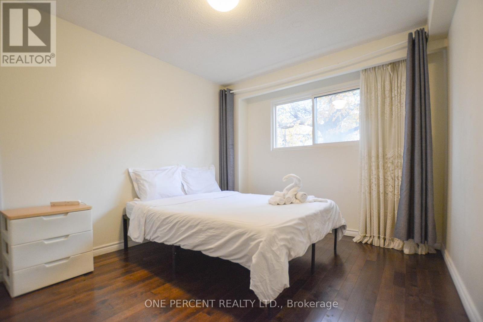 22 Mintwood Drive, Toronto, Ontario  M2M 3A7 - Photo 35 - C12511198