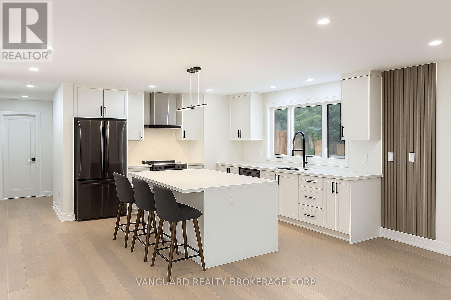 Upper - 29 Baldwin Lane, Barrie, Ontario  L4N 2W2 - Photo 3 - S12544544