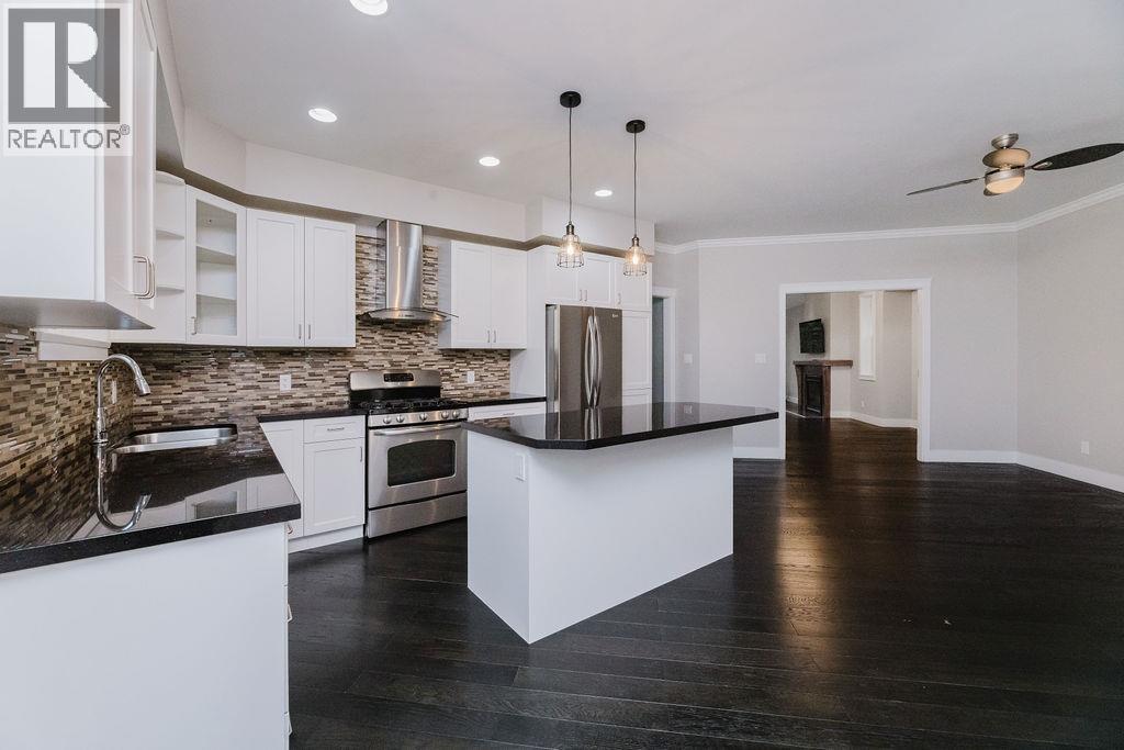 597 Oceanview Drive, Gibsons, British Columbia V0N 1V5 - Photo 15 - R3067434