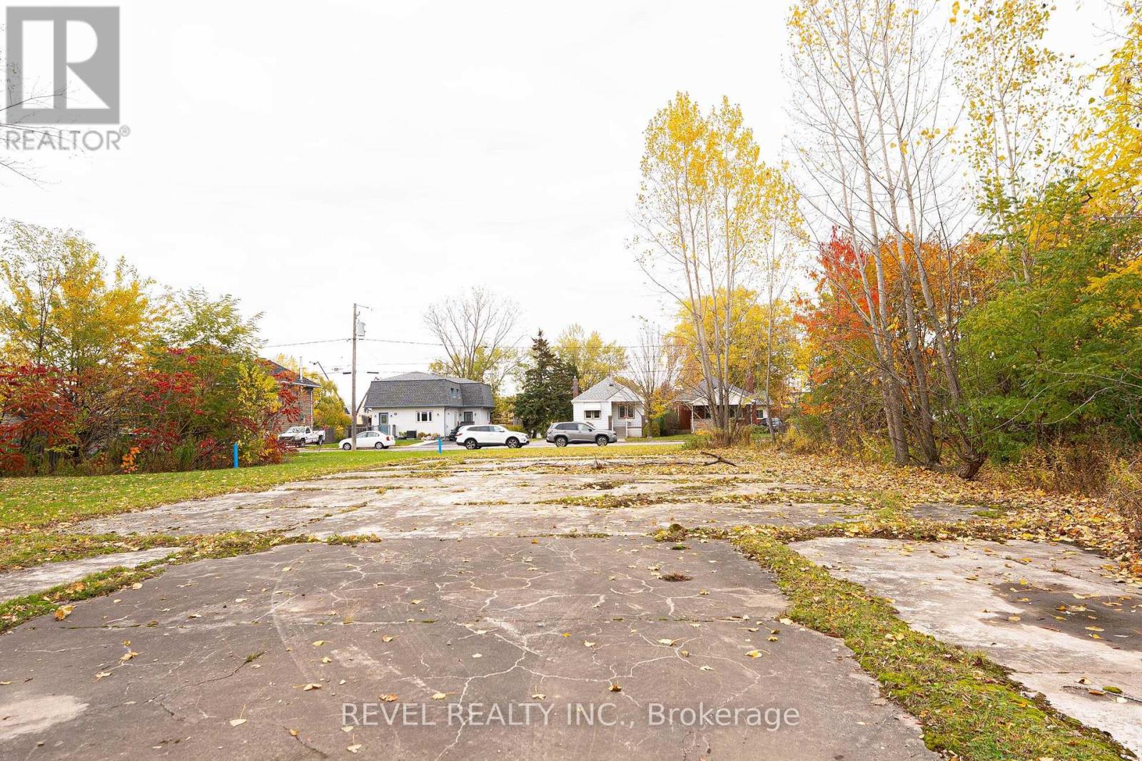 5 Haight Street, St. Catharines, Ontario  L2P 2L9 - Photo 7 - X12544384