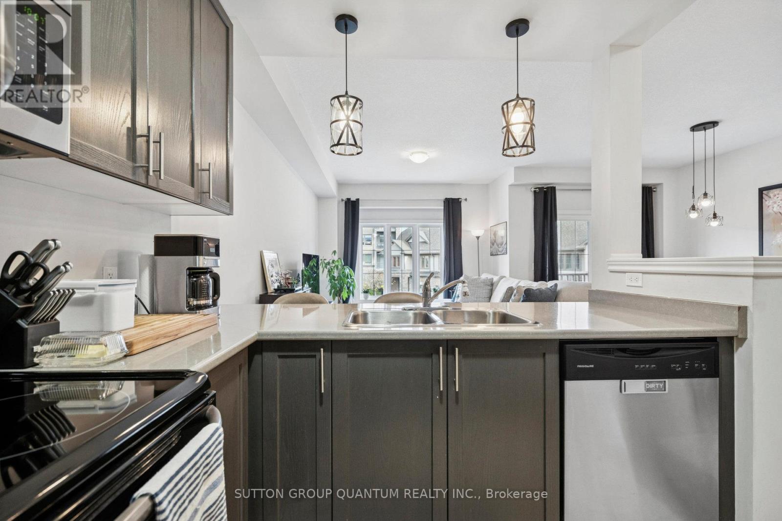 18 Lakeshore Drive, Hamilton, Ontario  L8E 0J3 - Photo 17 - X12544404