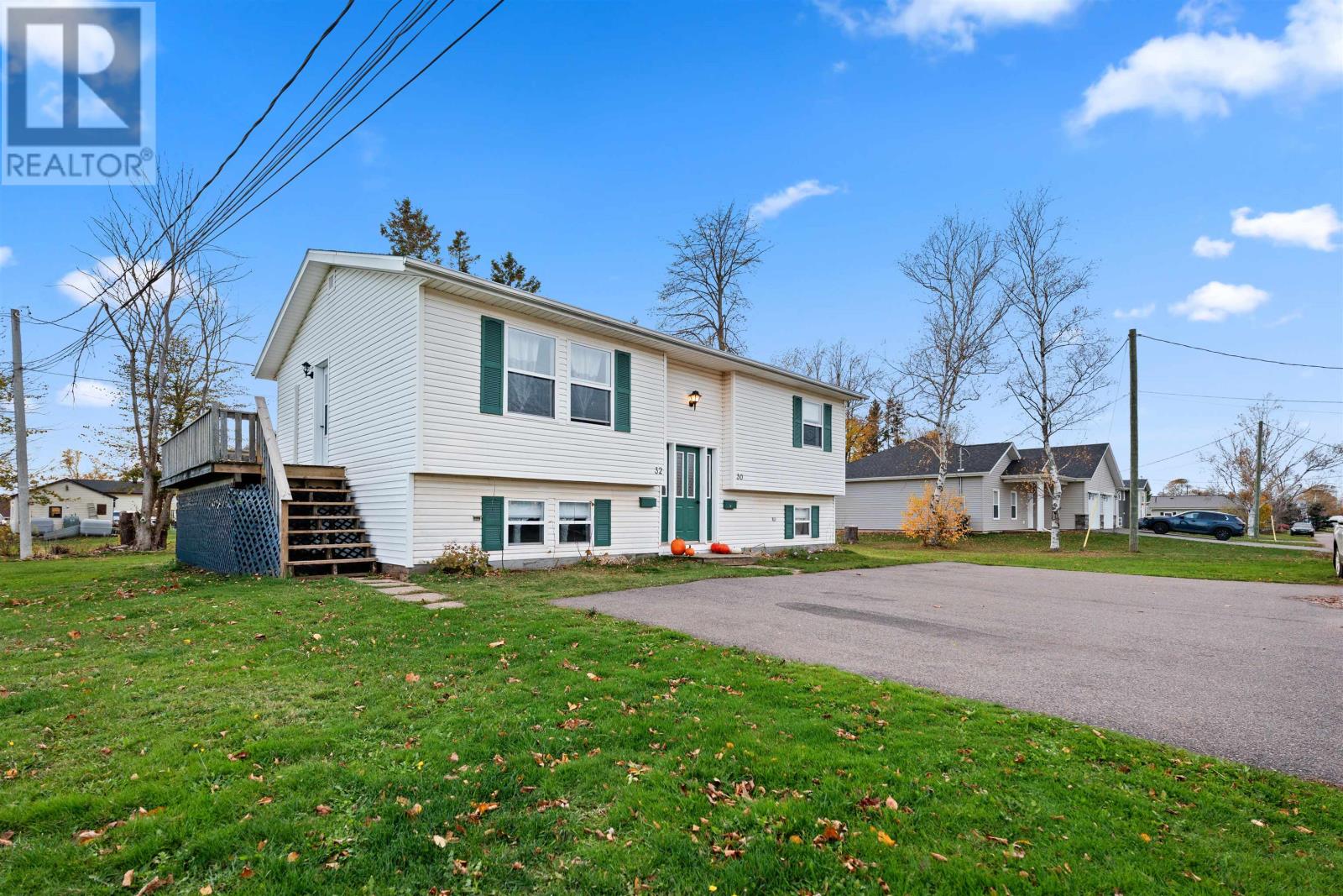 30-32 Barkley Avenue, Stratford, Prince Edward Island  C1B 1Z6 - Photo 4 - 202527951