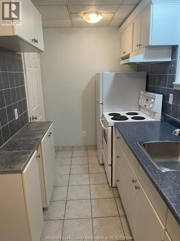 12541 Horwood Crescent Unit# Lower, Tecumseh, Ontario N8N 4T6 - Photo 4 - 25028812