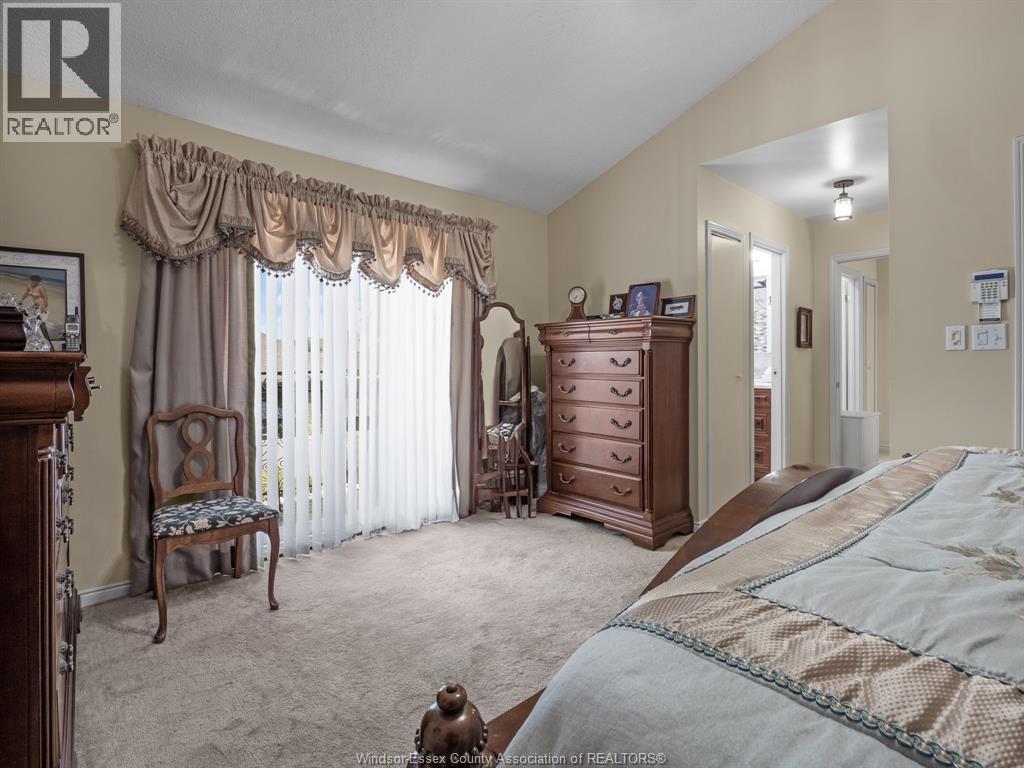 12033 St. Thomas Crescent, Tecumseh, Ontario  N8N 3V6 - Photo 24 - 25028752