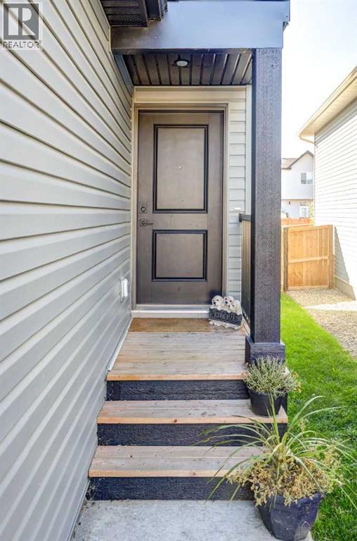 75 Blackwolf Pass N, Lethbridge, Alberta  T1H 7H8 - Photo 2 - A2259877