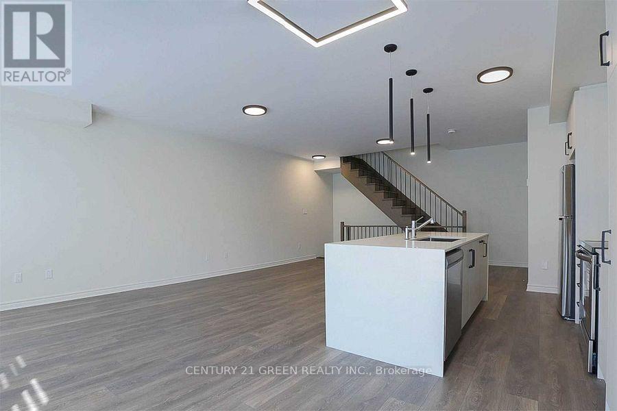 1166 Lloyd Landing Drive, Milton, Ontario L9E 1K1 - Photo 8 - W12543884