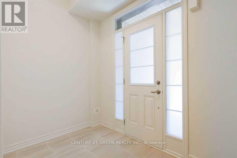 1166 Lloyd Landing Drive, Milton, Ontario L9E 1K1 - Photo 3 - W12543884