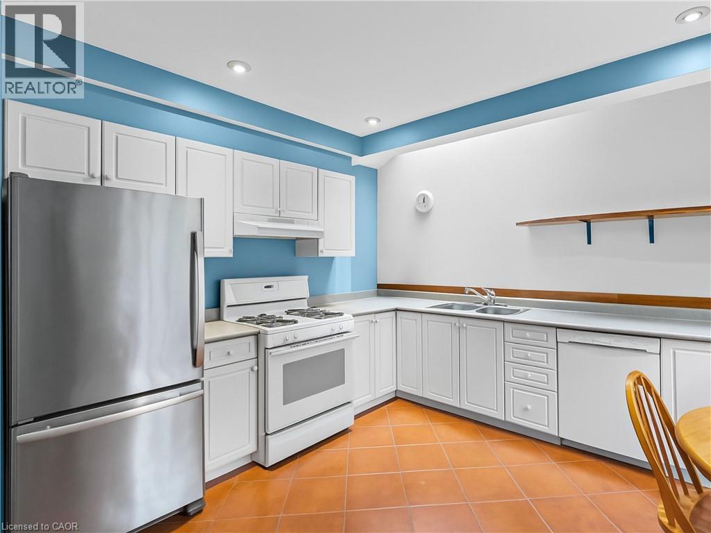 282 Main Street W, Hamilton, Ontario  L8P 1J8 - Photo 10 - 40788287