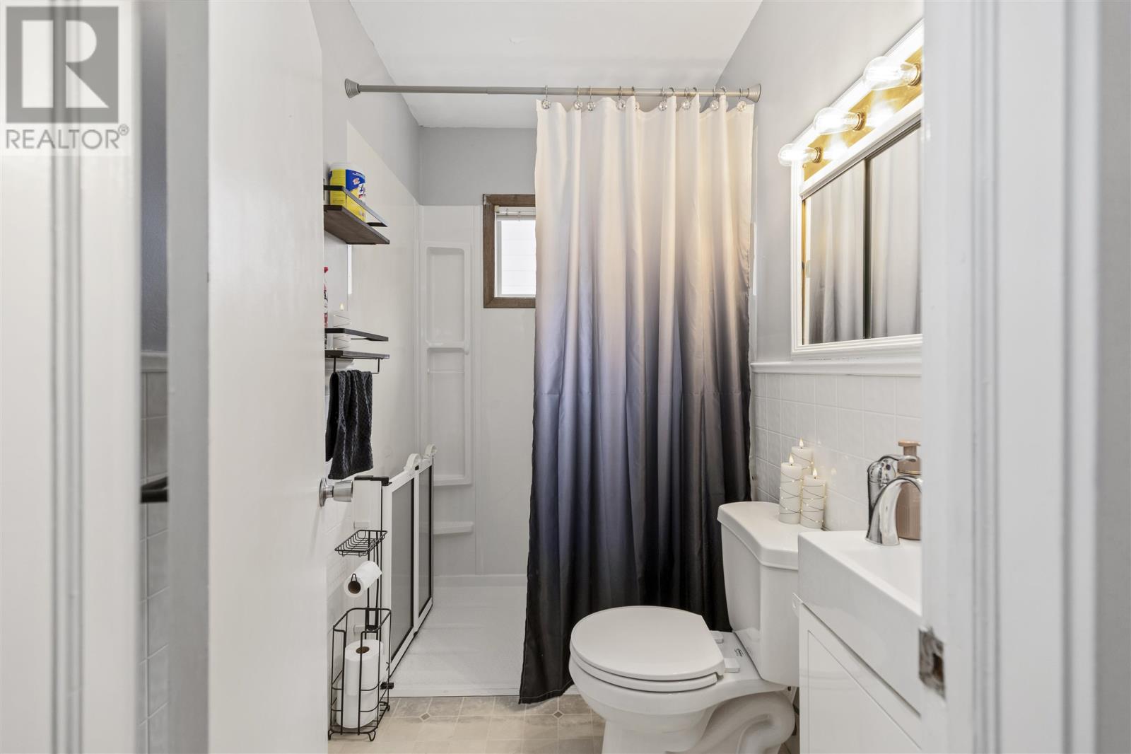 285 Third Ave, Sault Ste. Marie, Ontario P6C 4M2 - Photo 15 - SM253271