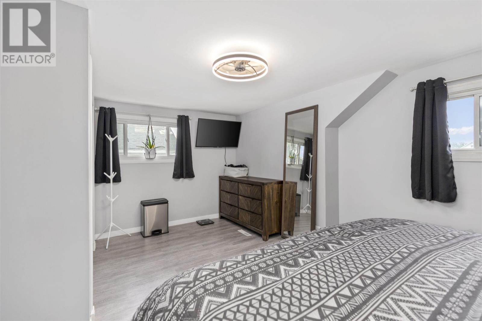 285 Third Ave, Sault Ste. Marie, Ontario P6C 4M2 - Photo 20 - SM253271