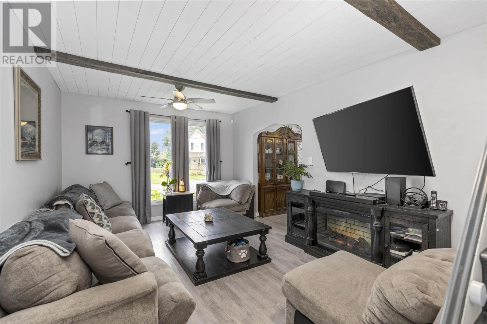 285 Third Ave, Sault Ste. Marie, Ontario P6C 4M2 - Photo 4 - SM253271