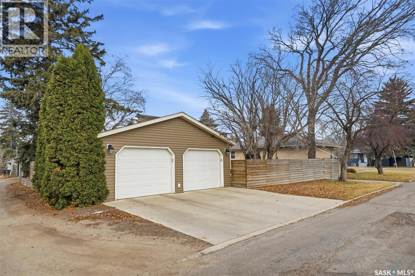 738 3rd Street E, Saskatoon, Saskatchewan  S7H 1M3 - Photo 40 - SK023925