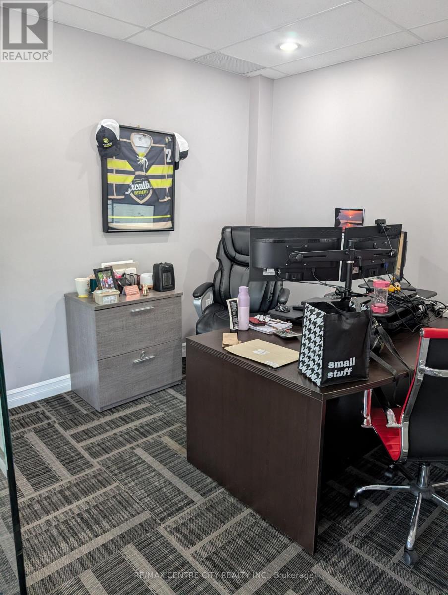 240 - 339 Wellington Road, London South, Ontario  N6C 5Z9 - Photo 14 - X12543482