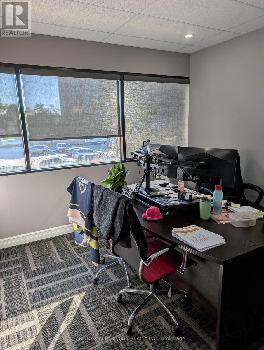 240 - 339 Wellington Road, London South, Ontario  N6C 5Z9 - Photo 8 - X12543482