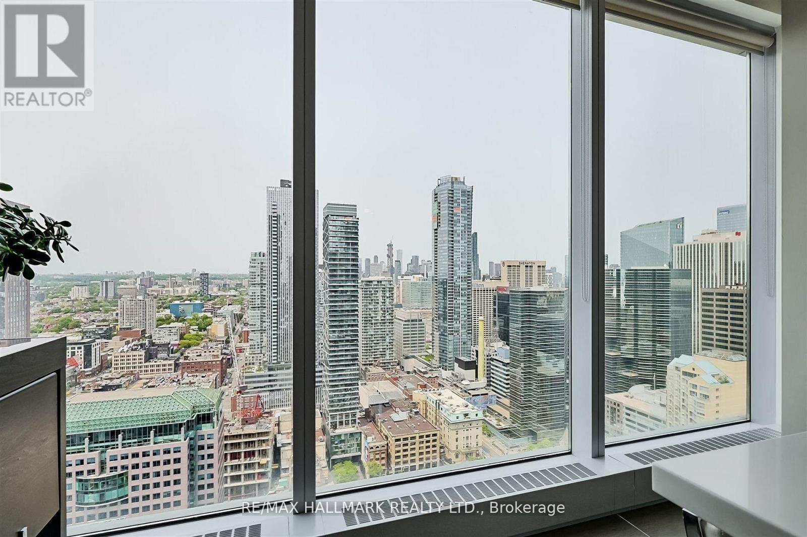 3303 - 183 Wellington Street W, Toronto, Ontario  M5V 0A1 - Photo 12 - C12544614