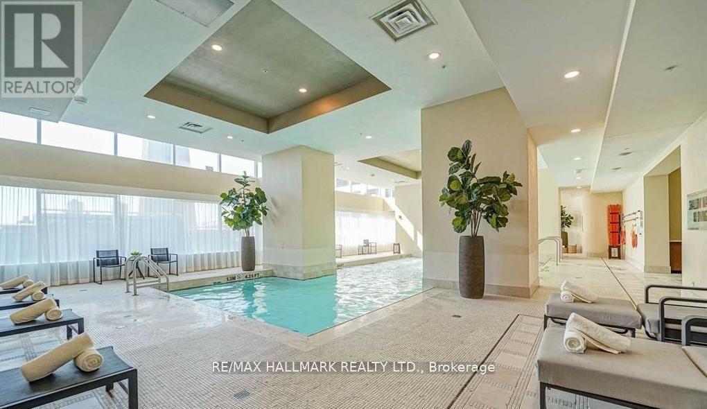 3303 - 183 Wellington Street W, Toronto, Ontario  M5V 0A1 - Photo 23 - C12544614