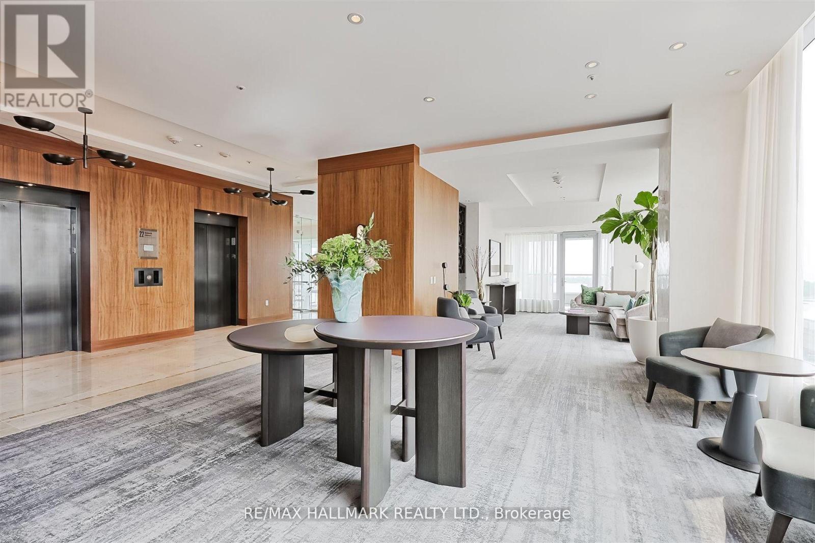 3303 - 183 Wellington Street W, Toronto, Ontario  M5V 0A1 - Photo 24 - C12544614