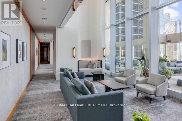 3303 - 183 Wellington Street W, Toronto, Ontario  M5V 0A1 - Photo 33 - C12544614