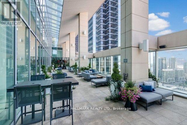 3303 - 183 Wellington Street W, Toronto, Ontario  M5V 0A1 - Photo 37 - C12544614