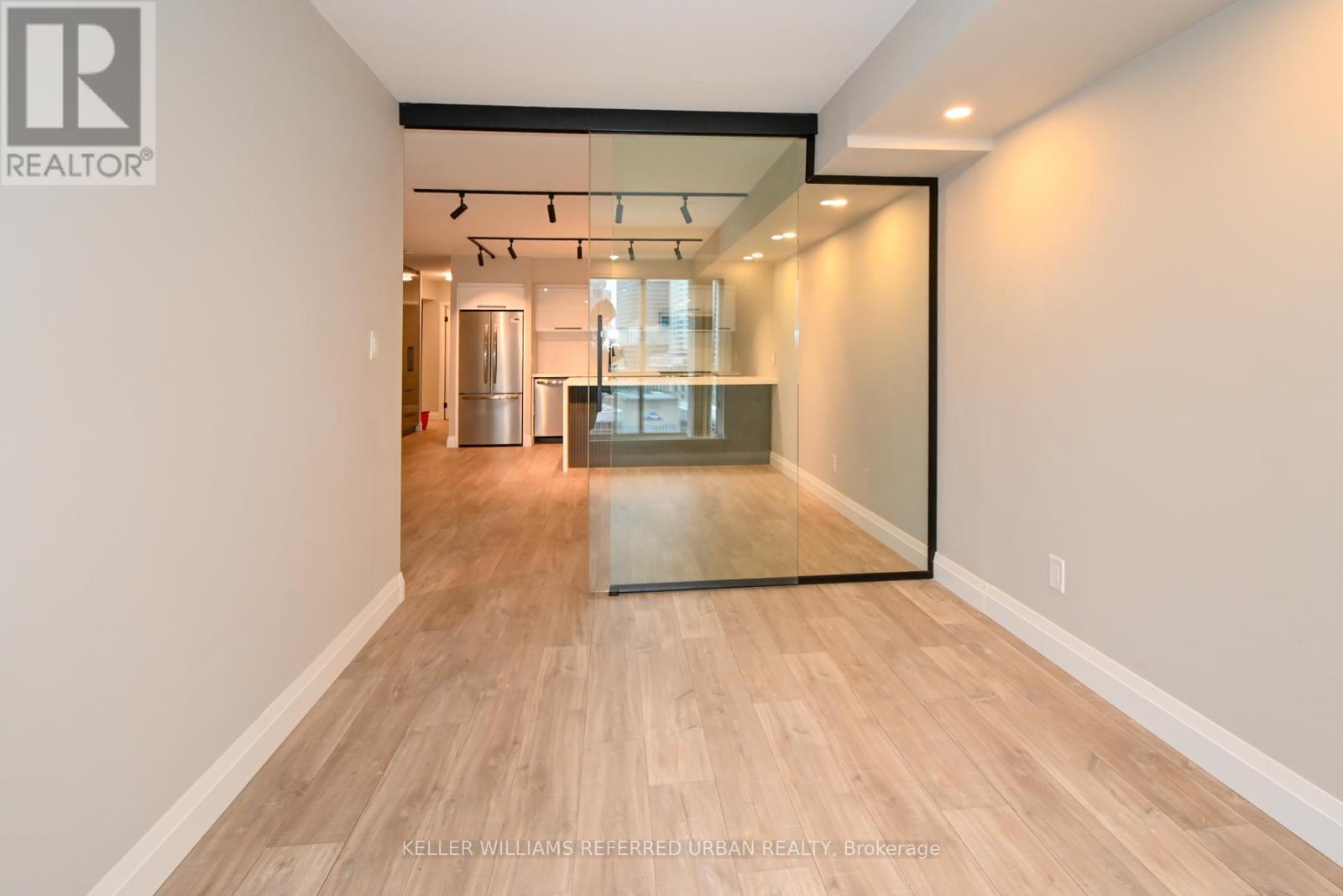 #2609 - 25 The Esplanade, Toronto, Ontario  M5E 1W5 - Photo 4 - C12544660