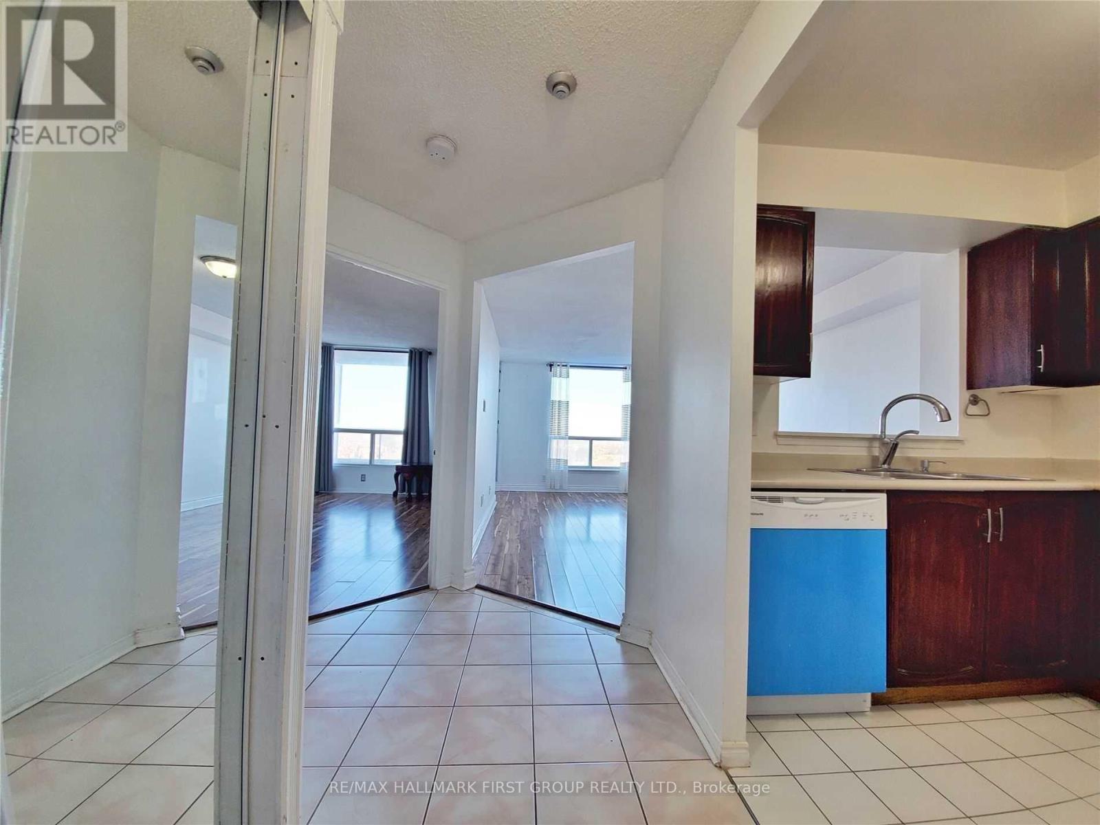 705 - 480 Mclevin Avenue, Toronto, Ontario  M1B 5N9 - Photo 5 - E12544656