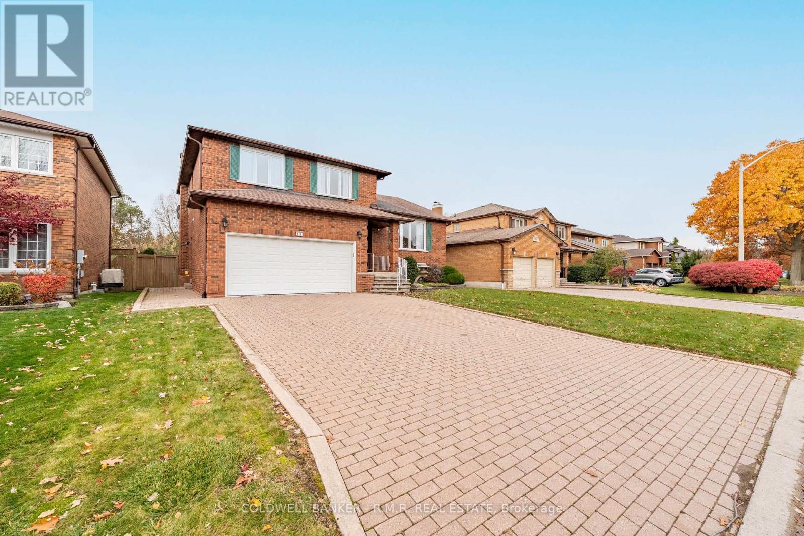 118 Waverly Street N, Oshawa, Ontario L1J 8G5 - Photo 3 - E12544878