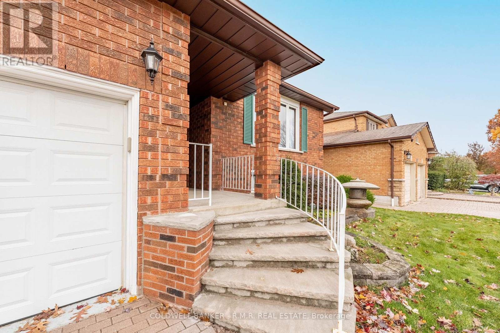 118 Waverly Street N, Oshawa, Ontario L1J 8G5 - Photo 5 - E12544878