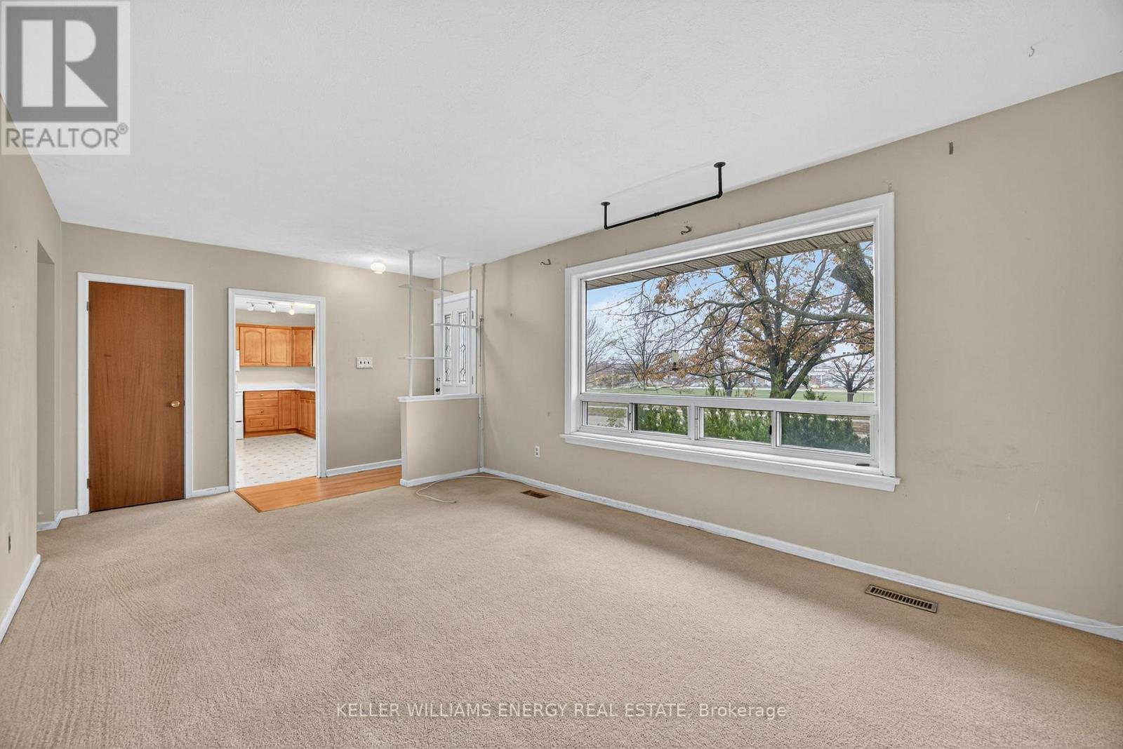 76 Rose Street, Barrie, Ontario L4M 2T2 - Photo 10 - S12544728