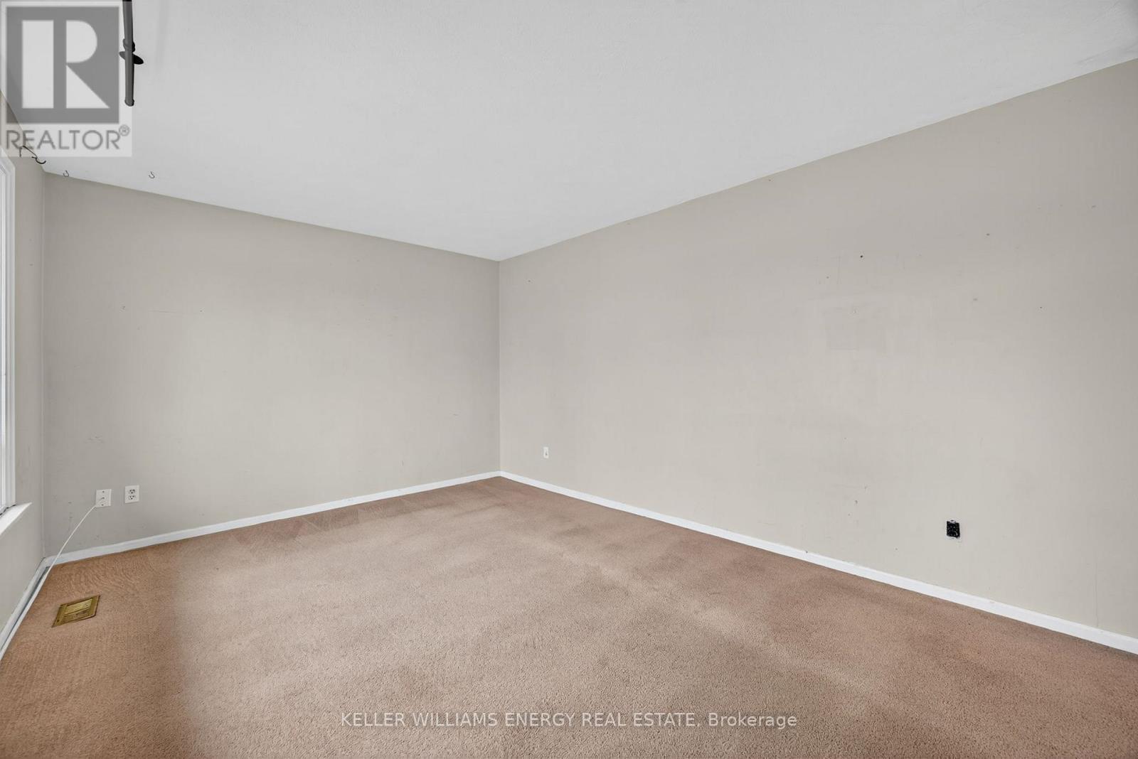 76 Rose Street, Barrie, Ontario L4M 2T2 - Photo 8 - S12544728