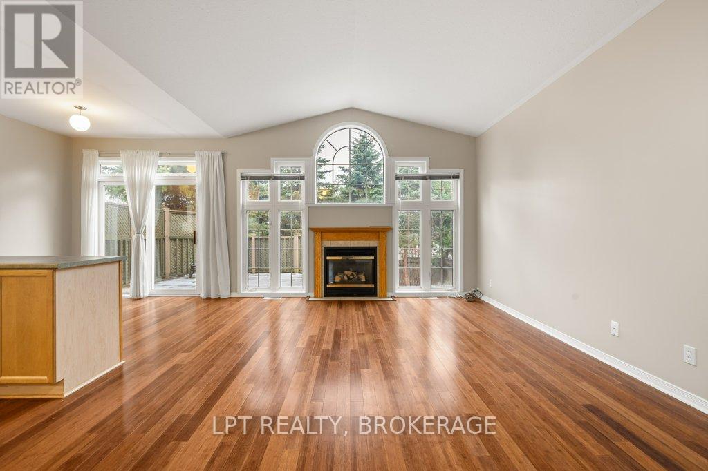 99 Dalgleish Avenue, Kingston, Ontario K7K 7E3 - Photo 2 - X12544716