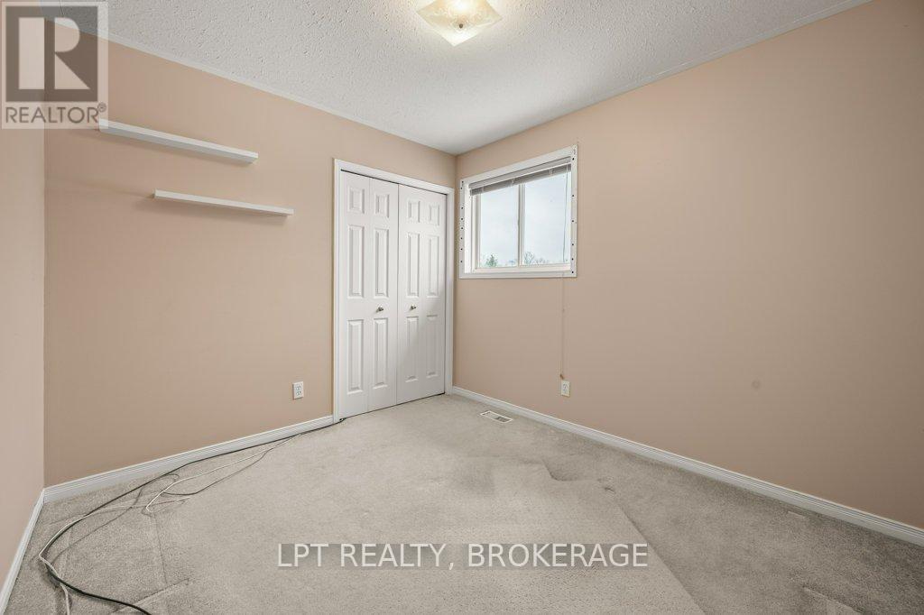 99 Dalgleish Avenue, Kingston, Ontario K7K 7E3 - Photo 22 - X12544716