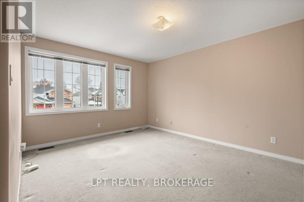 99 Dalgleish Avenue, Kingston, Ontario K7K 7E3 - Photo 28 - X12544716