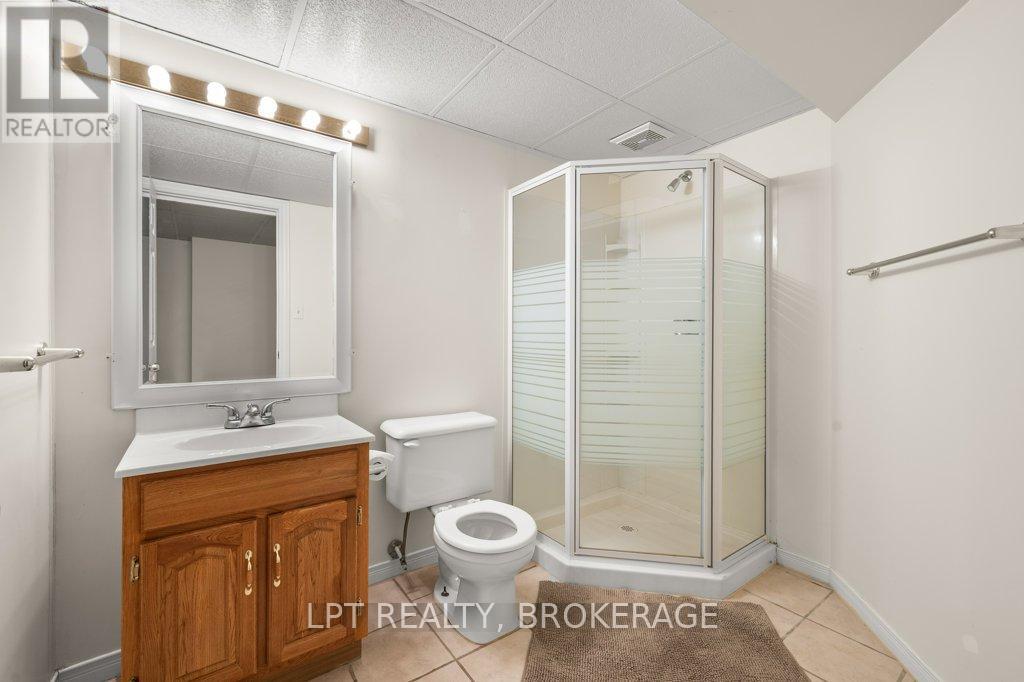 99 Dalgleish Avenue, Kingston, Ontario K7K 7E3 - Photo 32 - X12544716