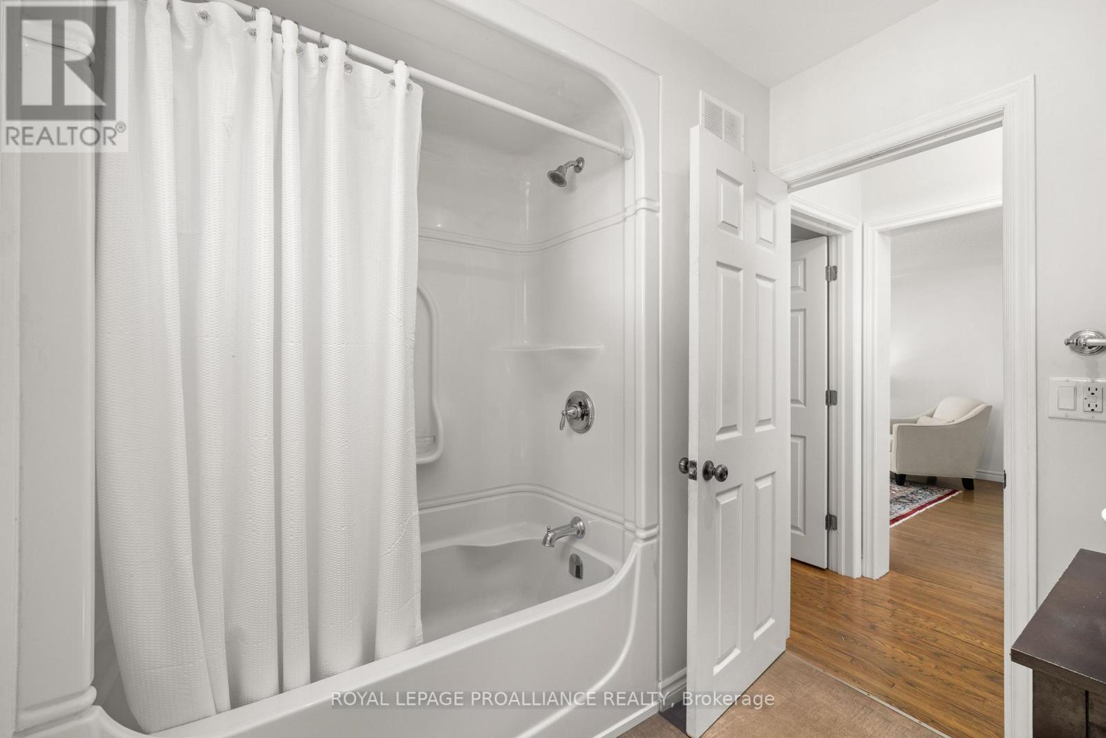 A - 134 Dufferin Avenue, Belleville, Ontario K8N 3X1 - Photo 12 - X12544800