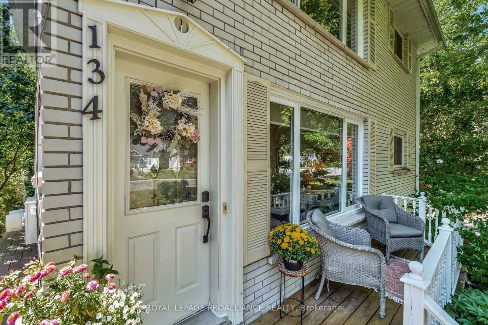 A - 134 Dufferin Avenue, Belleville, Ontario K8N 3X1 - Photo 2 - X12544800