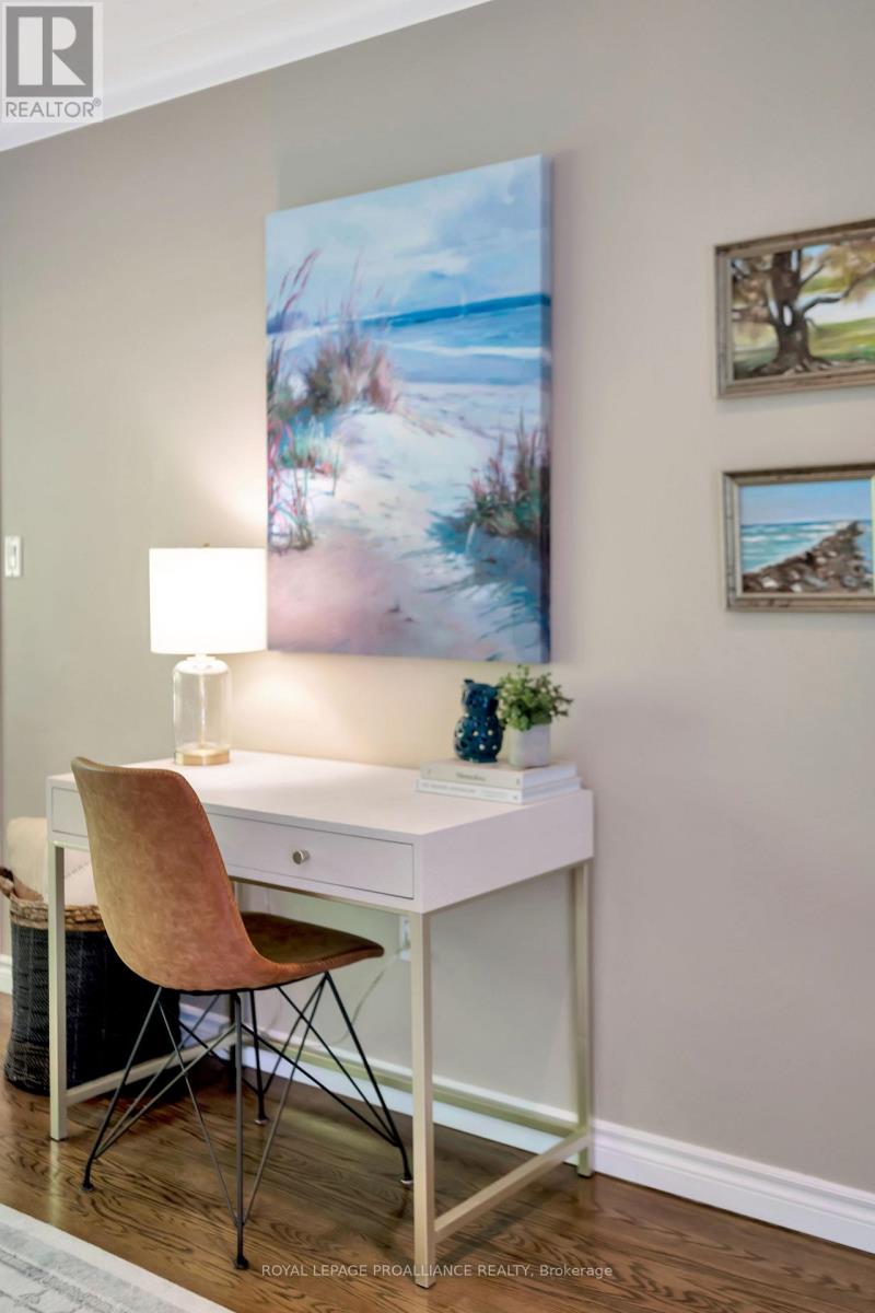 B - 134 Dufferin Avenue, Belleville, Ontario K8N 3X1 - Photo 10 - X12544836