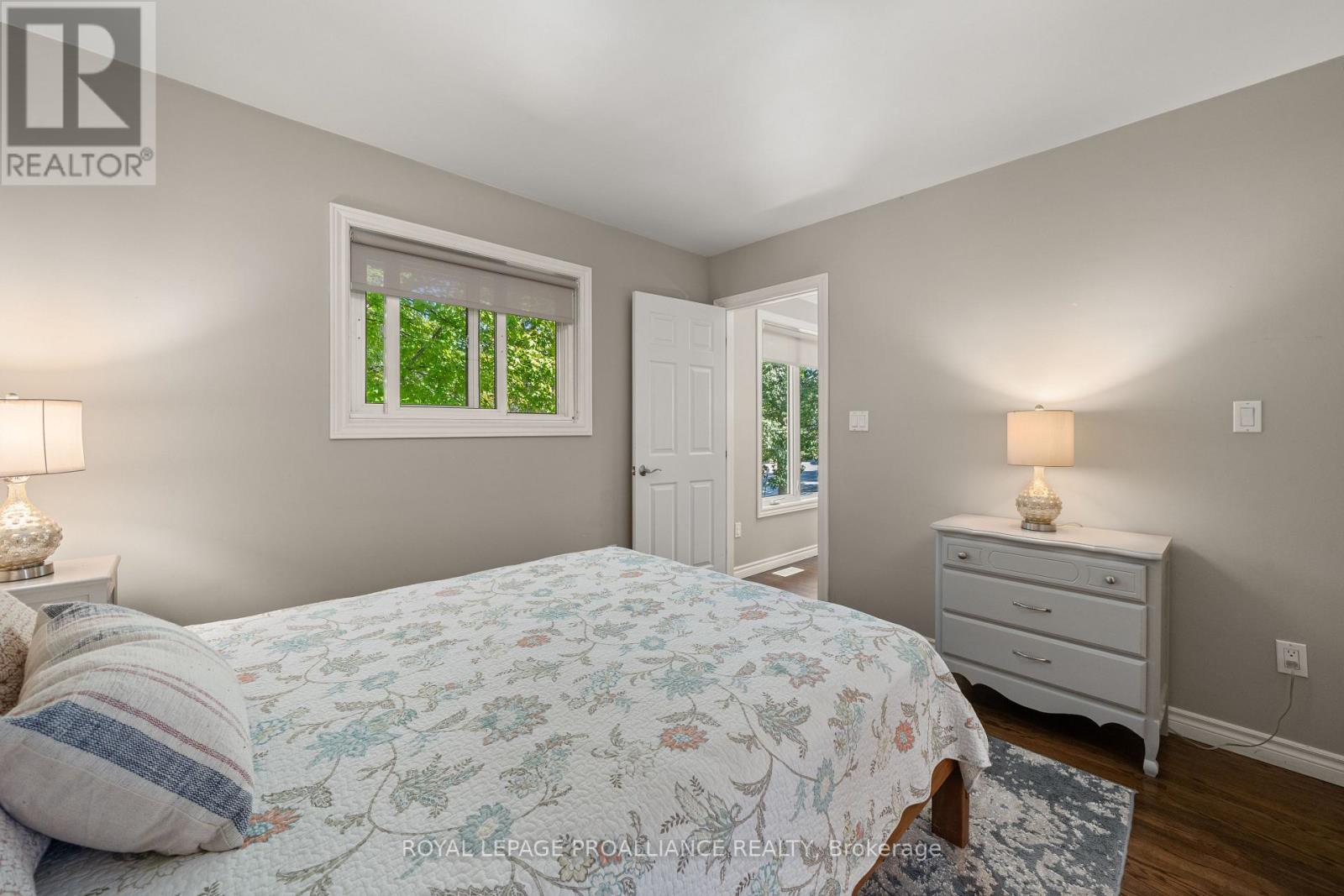 B - 134 Dufferin Avenue, Belleville, Ontario K8N 3X1 - Photo 15 - X12544836