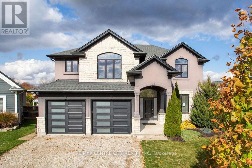 7 Turnberry Court, St. Thomas, Ontario  N5R 0G2 - Photo 1 - X12544742