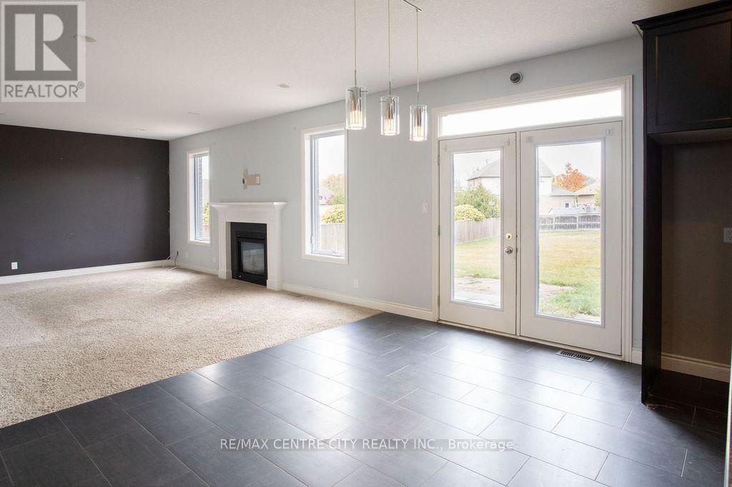 7 Turnberry Court, St. Thomas, Ontario  N5R 0G2 - Photo 14 - X12544742