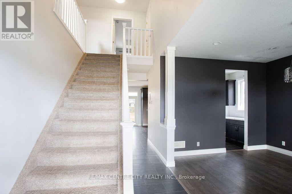 7 Turnberry Court, St. Thomas, Ontario  N5R 0G2 - Photo 20 - X12544742