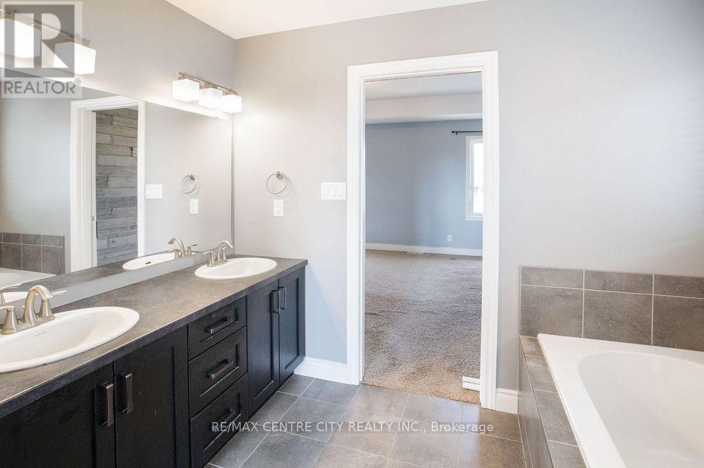 7 Turnberry Court, St. Thomas, Ontario  N5R 0G2 - Photo 26 - X12544742